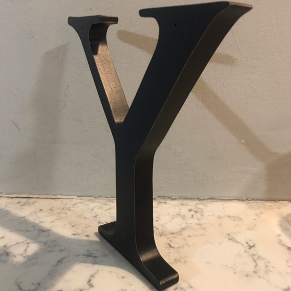 Decorative wooden “Y” - Picture 4 of 6